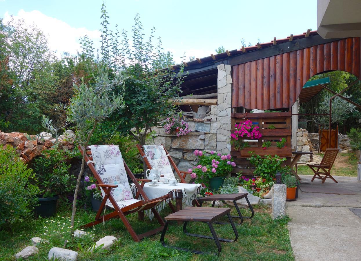 Mirta Apartments Family Farm Budua Esterno foto